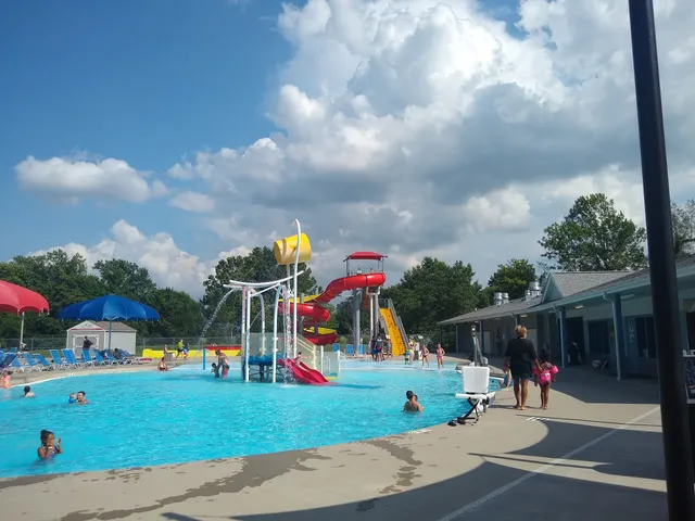 Super Splash Park