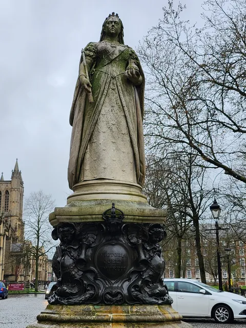 Statue of Queen Victoria