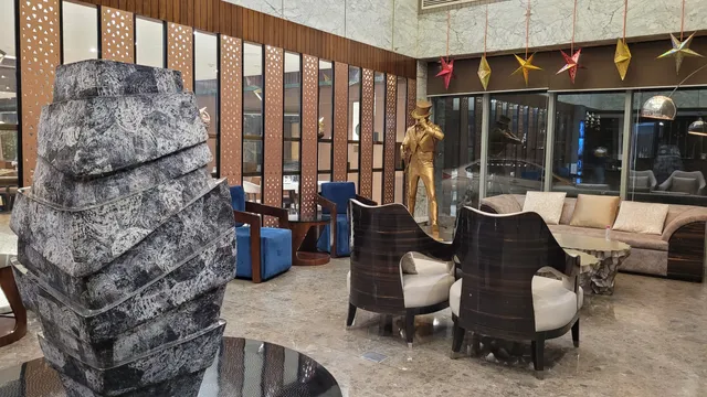 Radisson Lucknow City Centre
