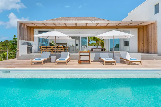 Beach Enclave Long Bay