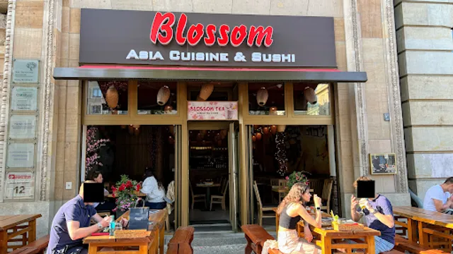 BLOSSOM | VIETNAM RESTAURANT & SUSHI BAR