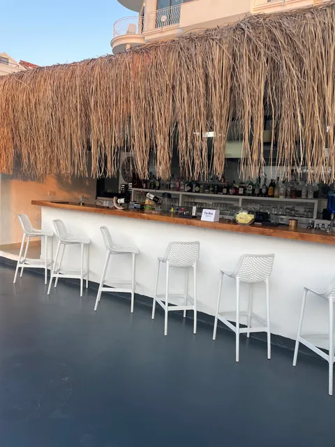 Alley Sunset Restaurant