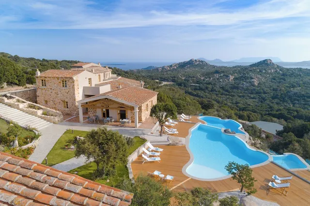 Borgo Smeraldo Villas & Hotel