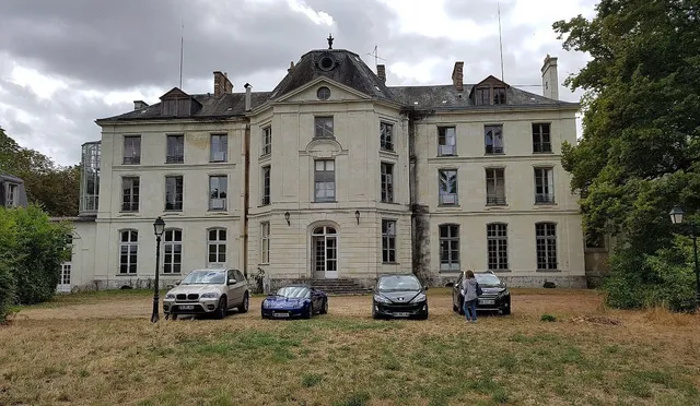 Chateau de Freschines