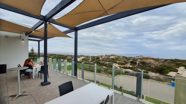 Secret Harbour Beach