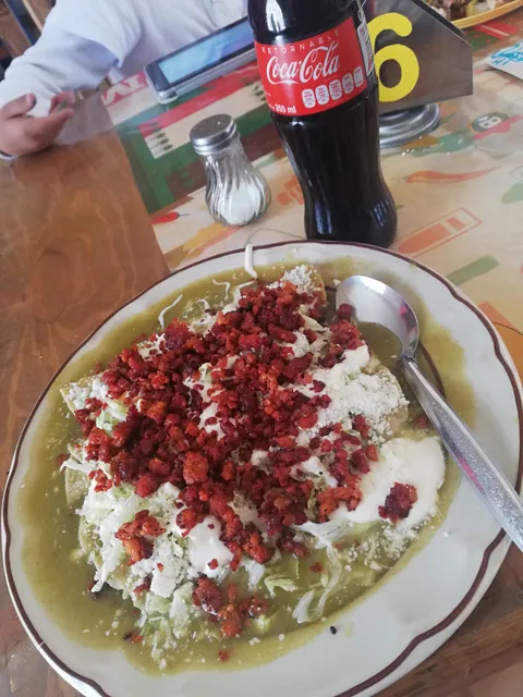 "Enchiladas las güeras"