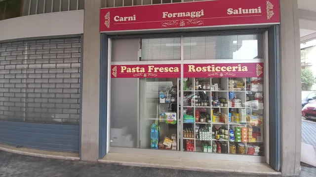 Sua Maesta la Rosticceria Pasta Fresca