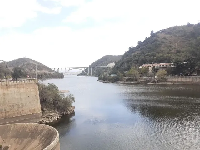 Paseo Por El Lago San Roque