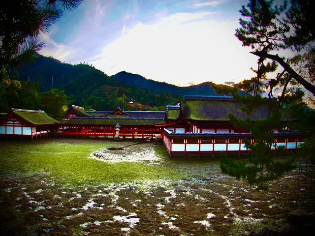 Itsukushima Shrine Asazaya Hall