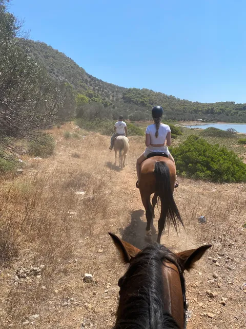 Horse Riding Aponisos