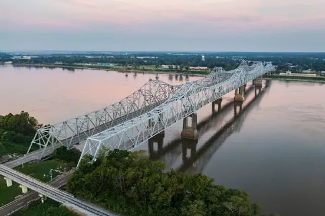Natchez-Vidalia Bridge