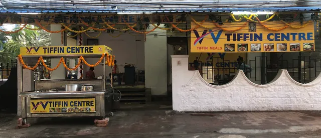 VV Tiffins