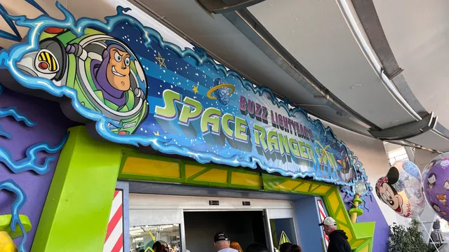Buzz Lightyear's Space Ranger Spin