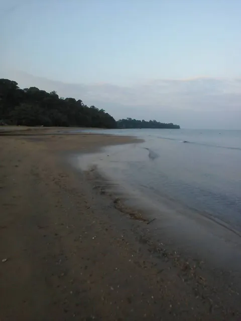 Salaman Beach