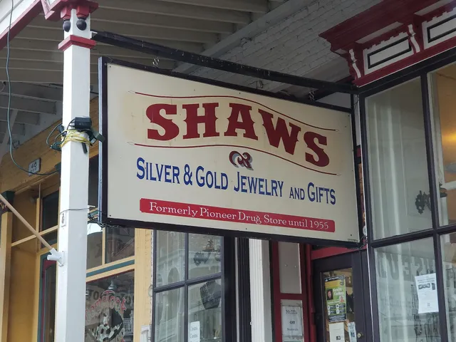 Shaws Purveyor Of Fine Jewelry And Gifts