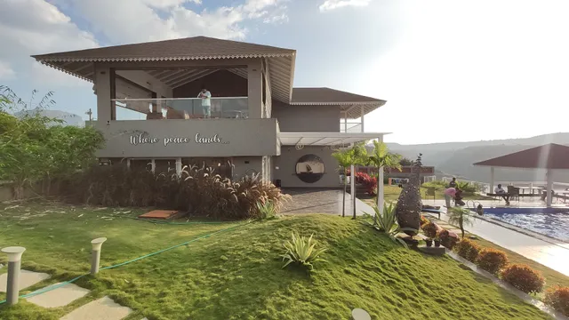 Aquamarine Villa By Elitestays