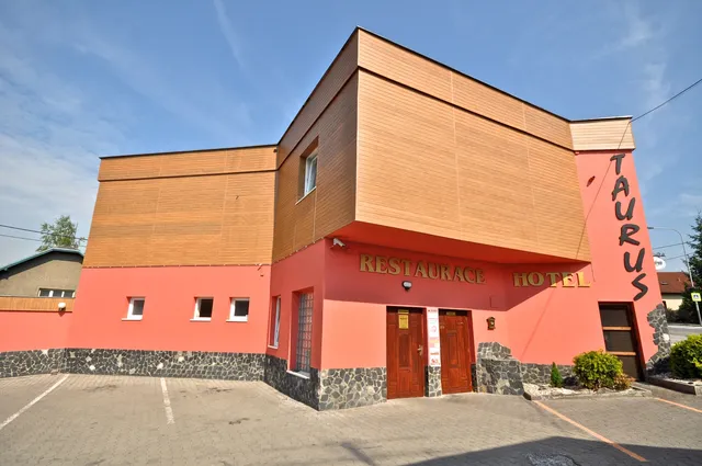 Hotel Taurus