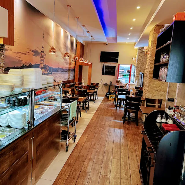 Ne‘fis Grillhaus zur Alten Turnhalle