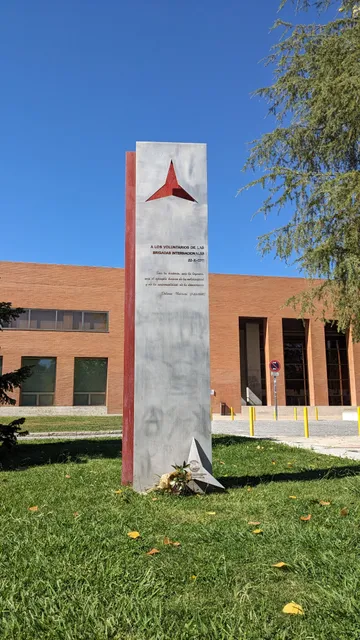 Monumento a las Brigadas Internacionales