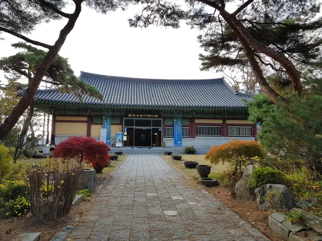 Hyohaengbagmulgwan - Museum der kindlichen Frömmigkeit