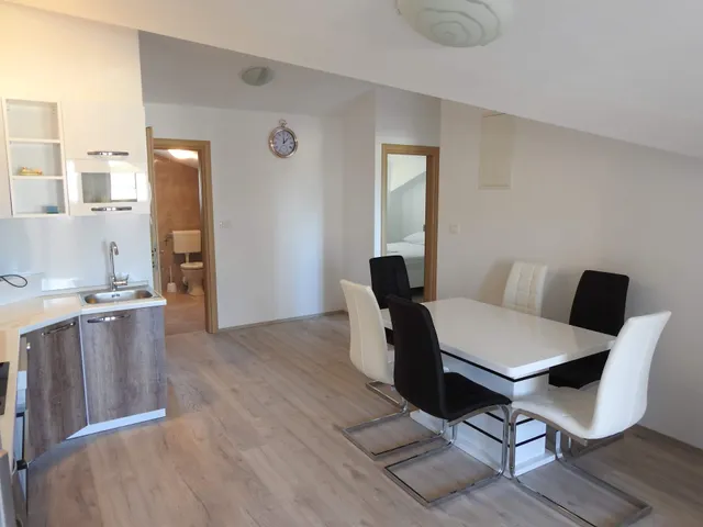 APARTMANI Hrvoje Klarić - Srima