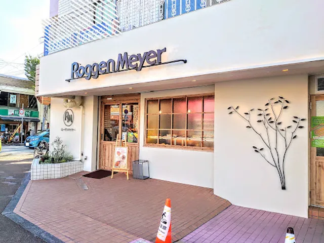Roggen Meyer Kurakuen