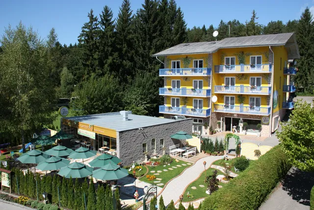 Loving Hut Pension und Restaurant am Klopeiner See