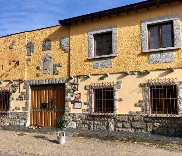Hotel Restaurante El Cuartel de Lugueros