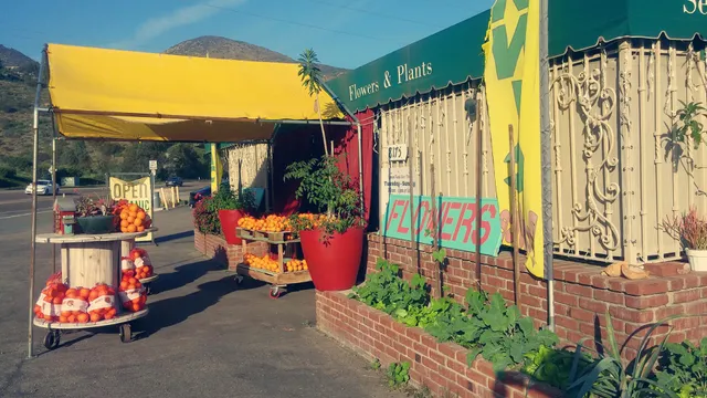 Paradise Produce Market