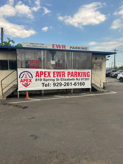 EWR Parking/Motel 6 EWR Airport Parking