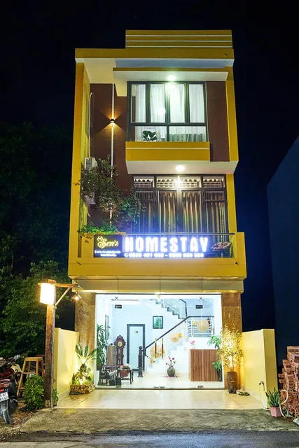 Sen’s Homestay – Tours & Motobike Rental