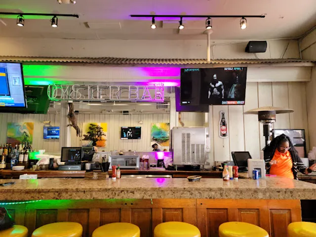 Le Bayou Restaurant & Oyster Bar