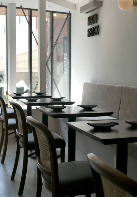 MOON and BACK Ramen Bar & Brunch Cafe