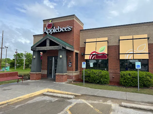 Applebee's Grill + Bar