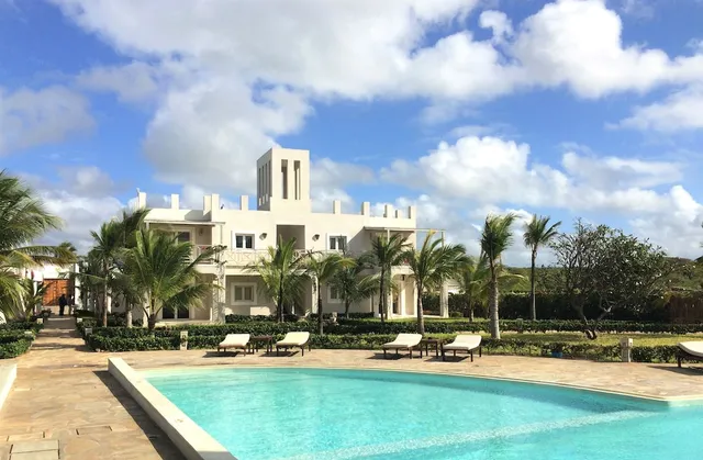 Life Resort St. Thomas Royal Palm