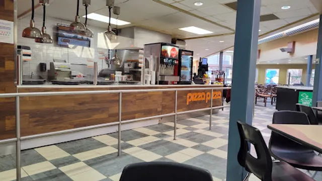 Pizza Pizza (The Junction)