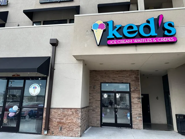 Ked's Ice Cream, Waffles & Crepes Irving