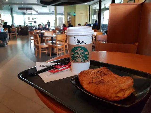 Starbucks Setia Tropika DT