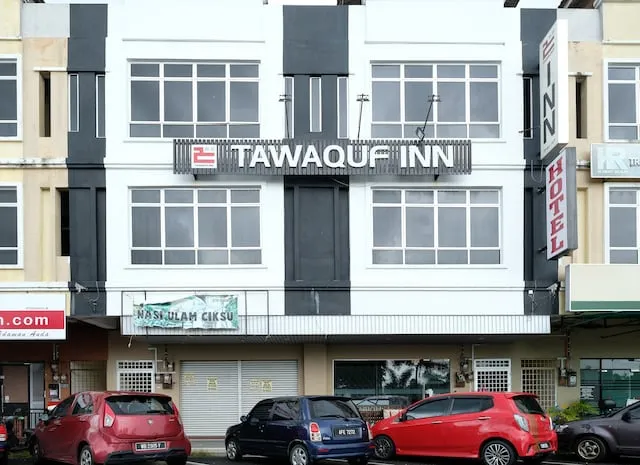 OYO 711 Tawaquf Inn