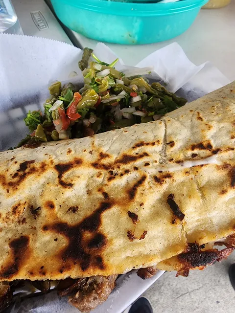 Menudo Y Quesadillas