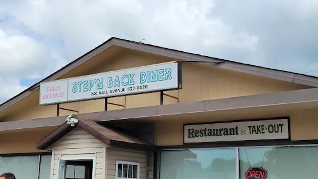 Step'N Back Diner