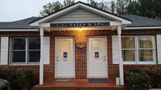 IC Nails and Spa