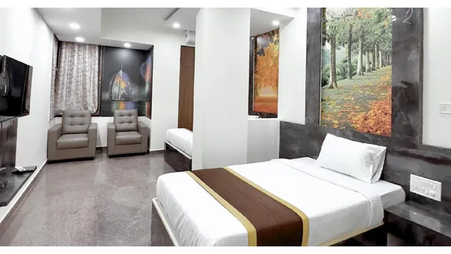Hotel Nova Comforts Madiwala | Couple Friendly & Corporate Package | 24Hrs Checkin & Checkout |Hourly Rooms