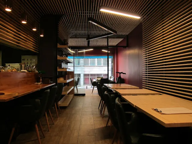 852 Hong Kong Restaurant