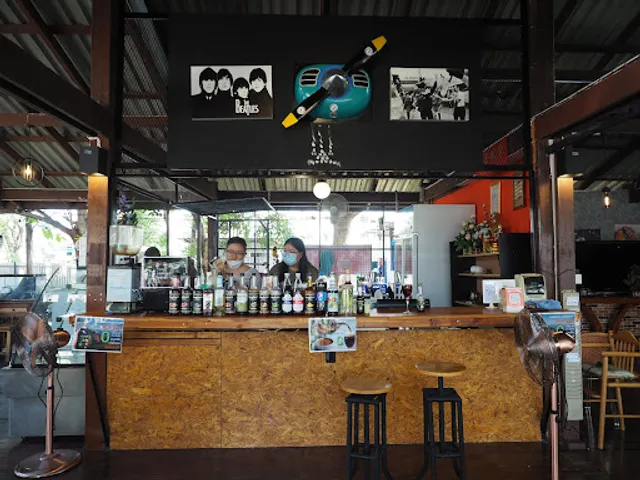 The Music Lake & Garden