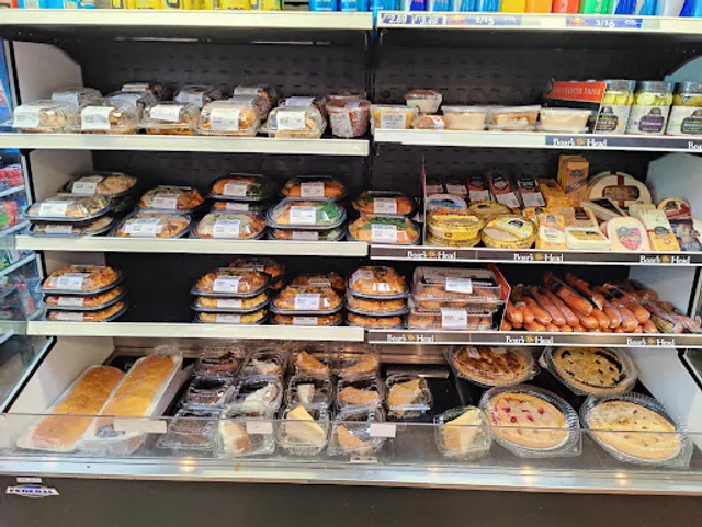 The Summit Market & Deli