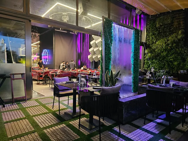 Tehran's Eyes Restaurant