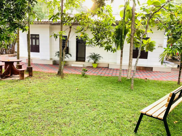 GREEN LEAF HOMESTAY MUNROE