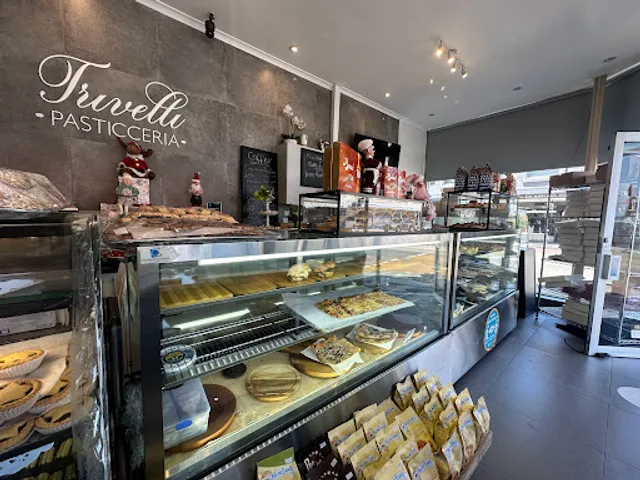 Trivelli Cake Shop