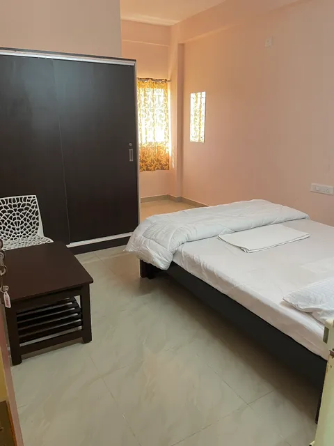 sanjay lodge and Hotel attached Bar